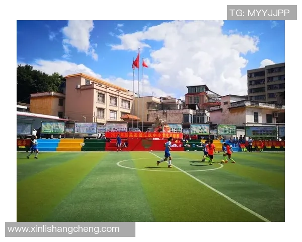 广州足球训练基地助力青少年成长打造足球梦想新天地